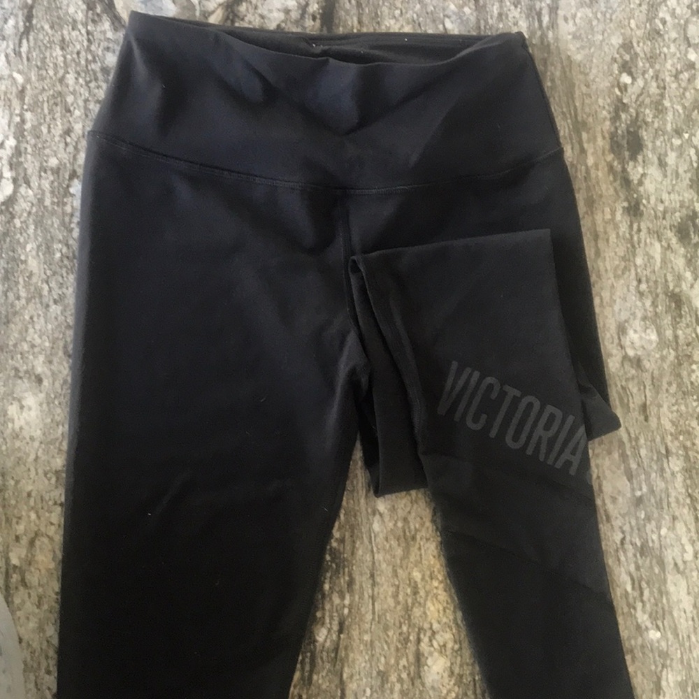 Victoria’s Secret sport legging